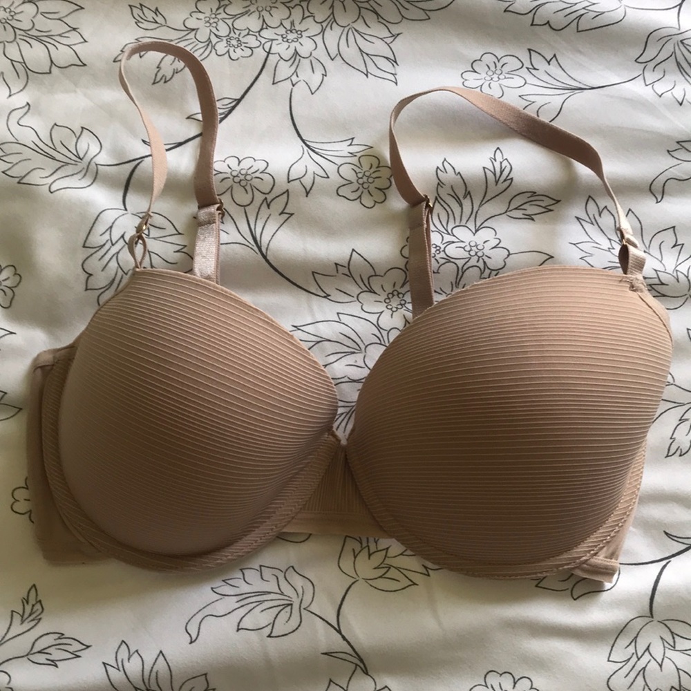 Barely worn Natori Demi bra 34D